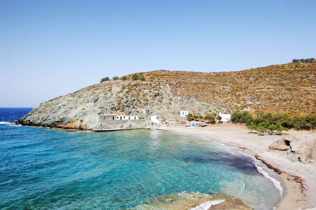 La carretera a Agios Georgios desde Ano Meria